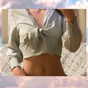 Cropped platted long sleeve